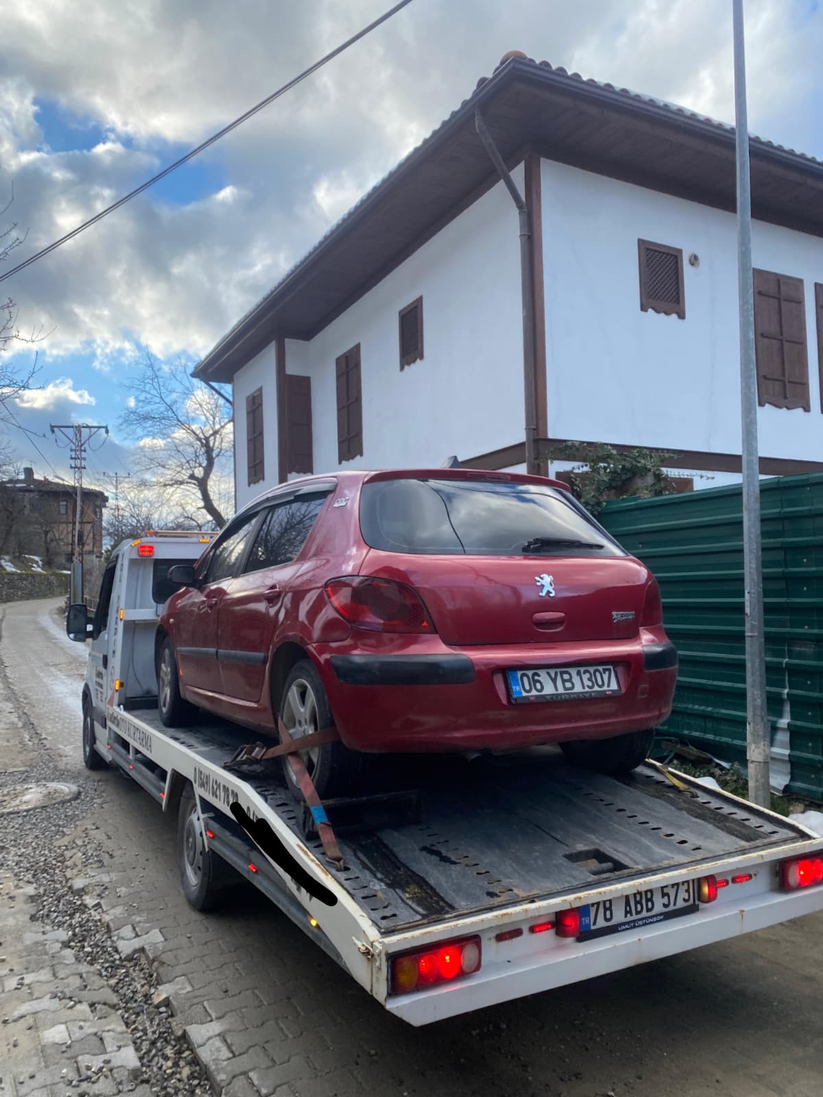 Aküstün Oto Kurtarma